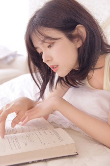 宝宝桌子上都是你的水